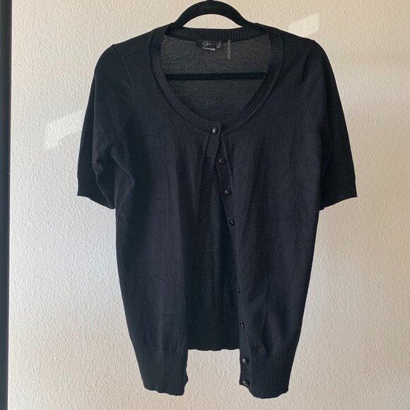 โจ Classic Black Rayon Short-Sleeve Cardigan โ Timeless & Versatile! โจ - Picture 2 of 2